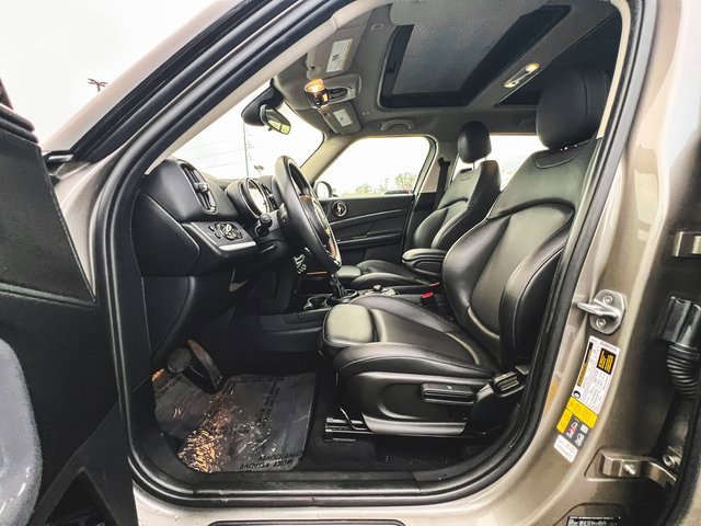 Used 2019 MINI Cooper Countryman SE w/ Driver Assistance Package image 12