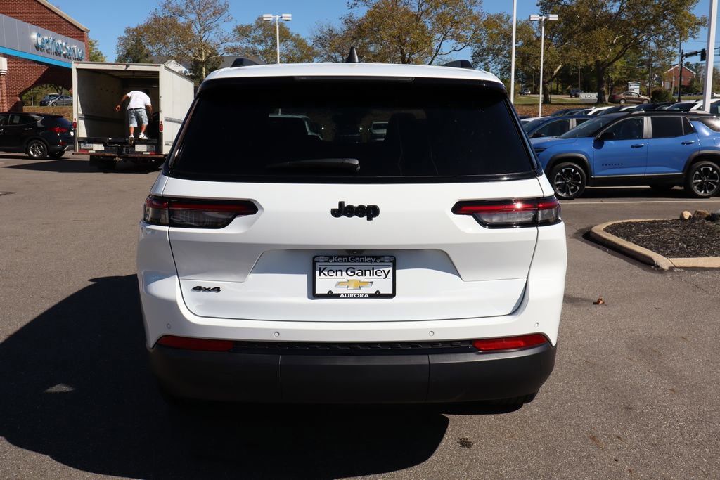 Used 2024 Jeep Grand Cherokee L Altitude image 30