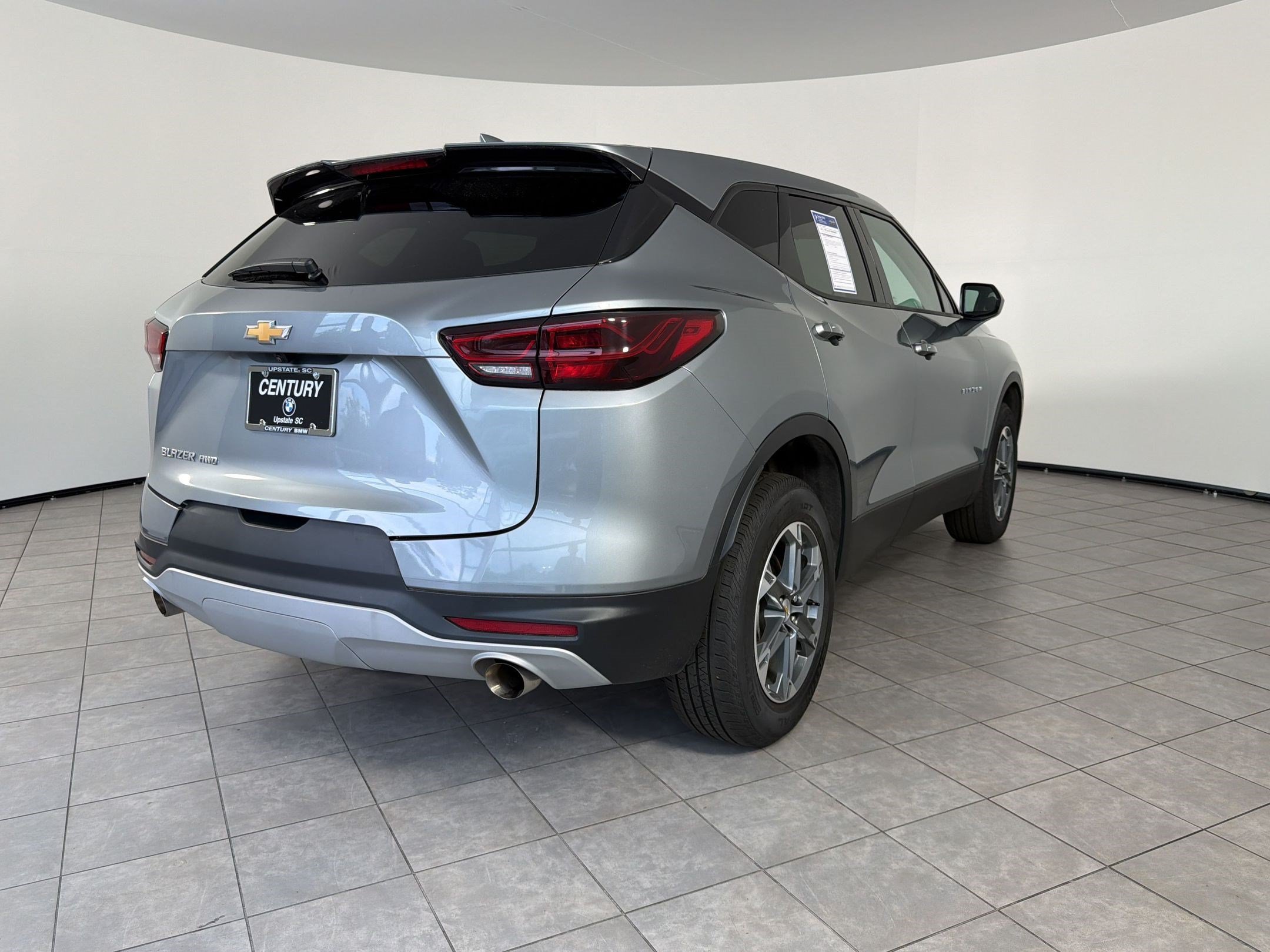 Used 2025 Chevrolet Blazer LT AWD/4WD image 9