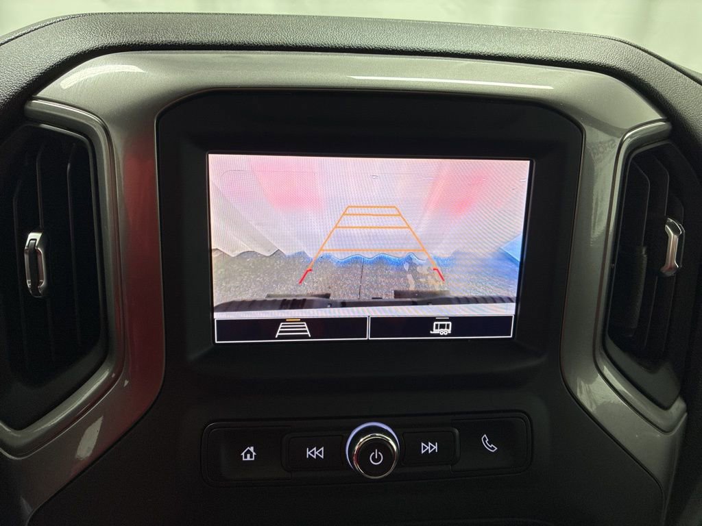 Used 2025 Chevrolet Silverado 2500 Custom w/ Custom Value Package image 18