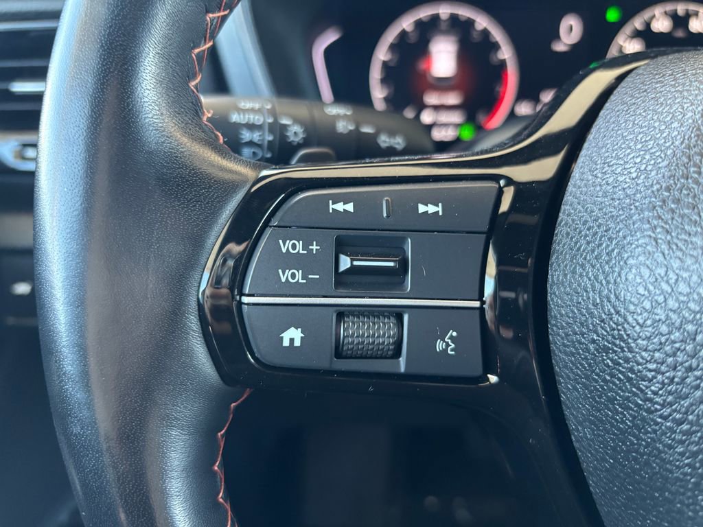Used 2023 Honda Pilot TrailSport image 11