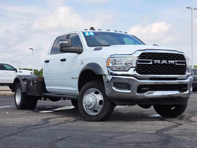 Used 2024 RAM 4500 SLT w/ Quick Order Package 2YG SLT AWD/4WD image 2