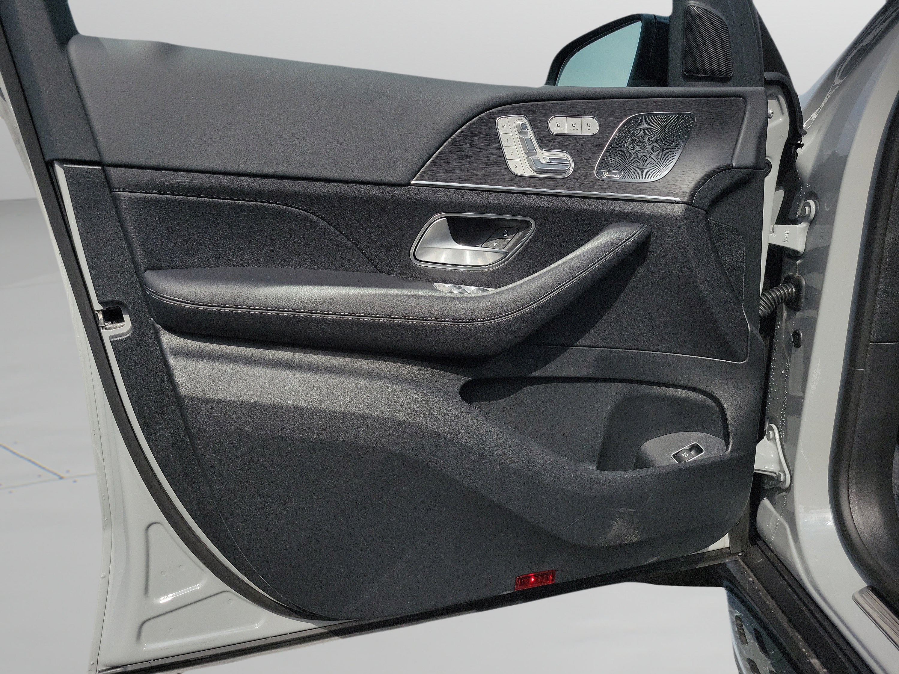 New 2026 Mercedes-Benz GLS 450 4MATIC image 16