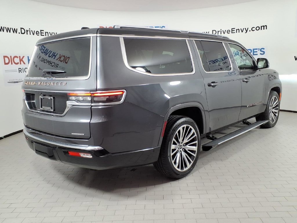 Used 2024 Jeep Grand Wagoneer L Series III AWD/4WD image 4