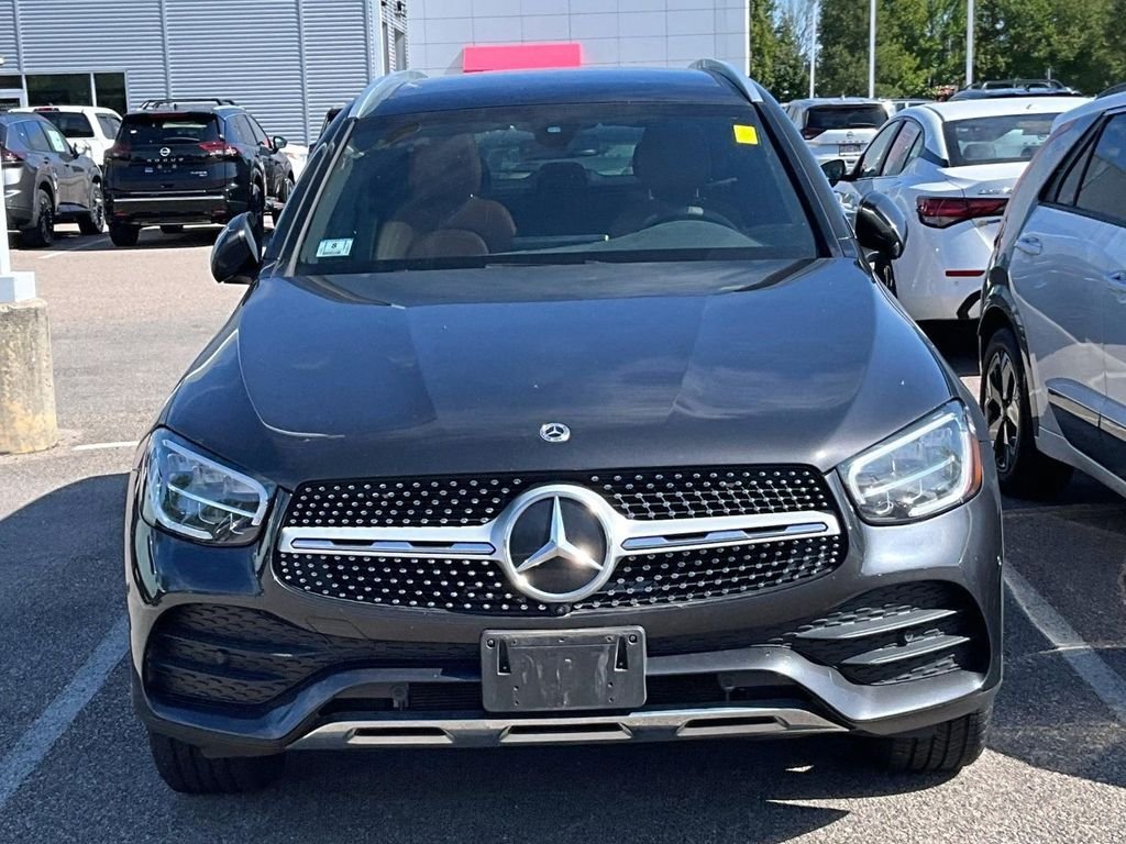Used 2021 Mercedes-Benz GLC 300 4MATIC image 2