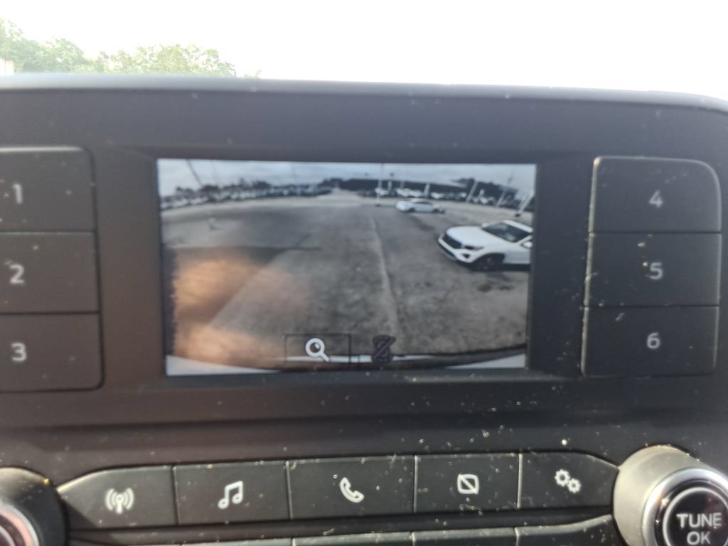 Used 2020 Ford Transit 250 Medium Roof RWD image 21