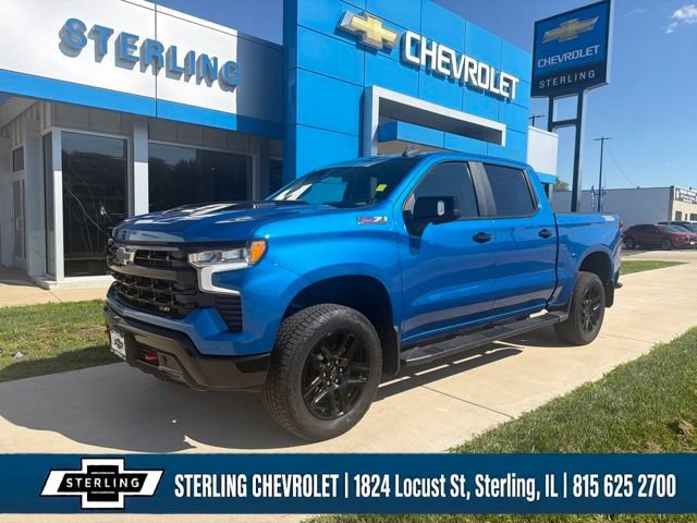 Used 2022 Chevrolet Silverado 1500 LT Trail Boss w/ LT Trail Boss Premium Package AWD/4WD image 1