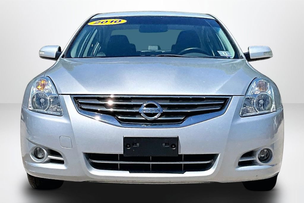 Used 2010 Nissan Altima 2.5 SL w/ SL Pkg FWD image 2