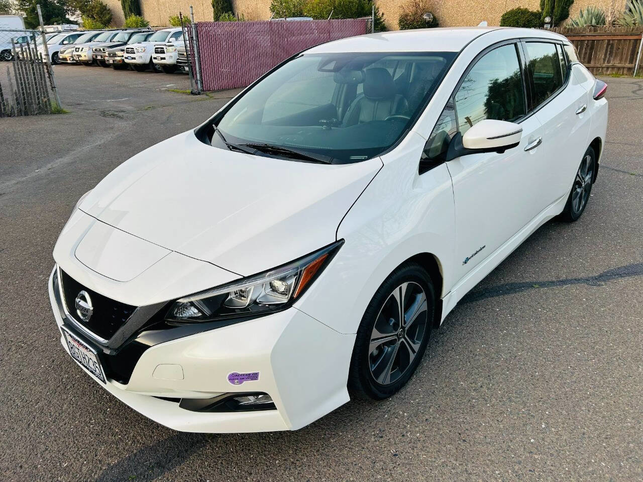 Used 2019 Nissan Leaf SL w/ SL Technology Package image 1