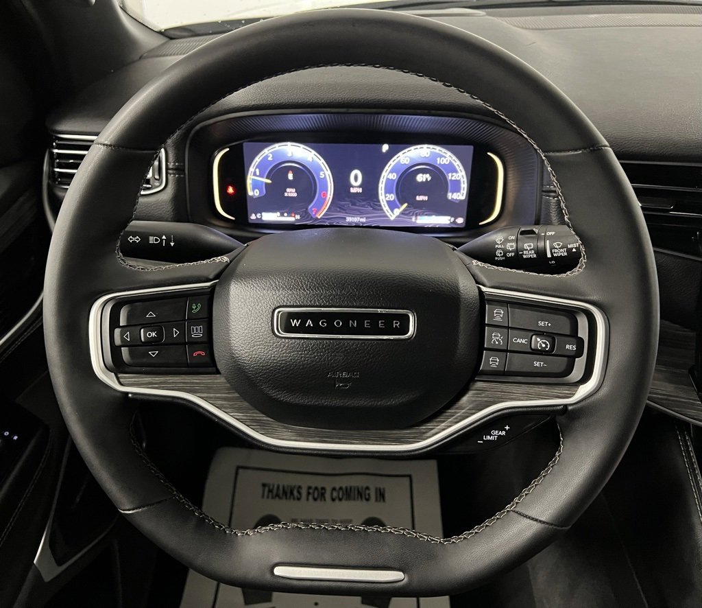Used 2023 Jeep Wagoneer L Series III w/ Premium Group I image 31