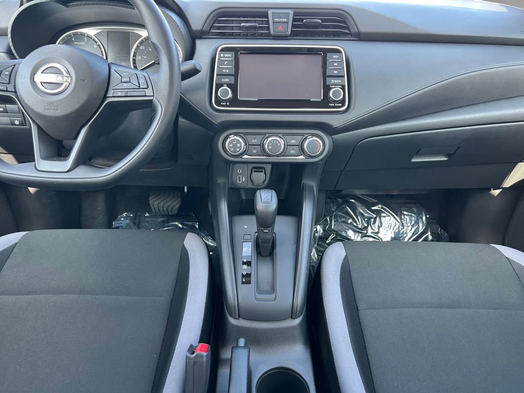 Certified 2025 Nissan Versa S w/ Trunk Package image 3