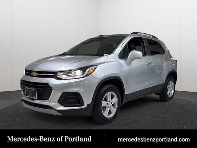 Used 2018 Chevrolet Trax LT w/ LT Convenience Package AWD/4WD image 1