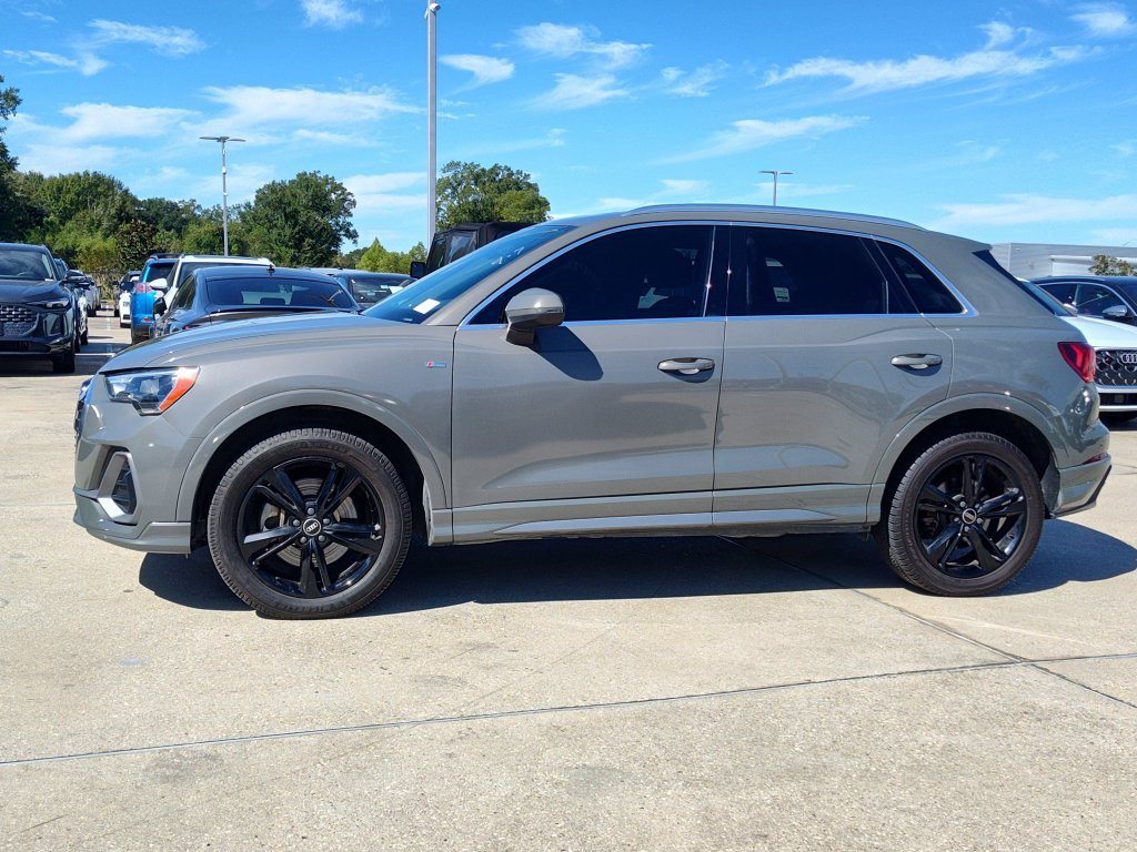 Used 2021 Audi Q3 2.0T Premium w/ Convenience Package AWD/4WD image 3