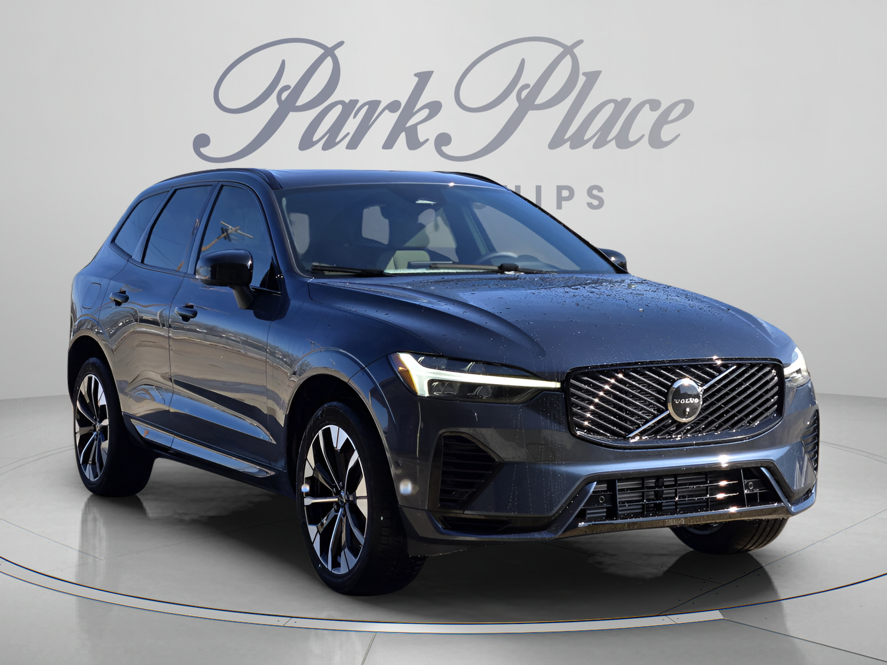 Used 2026 Volvo XC60 T8 Plus w/ Protection Package Premier AWD/4WD image 8