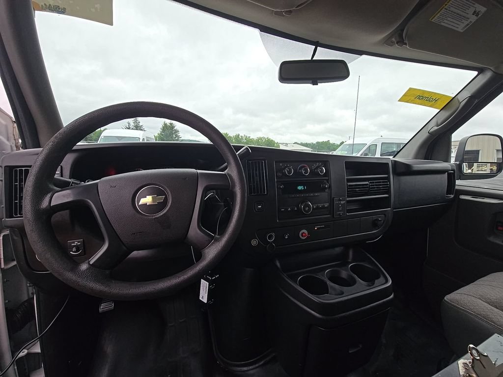 Used 2014 Chevrolet Express 1500 RWD image 10