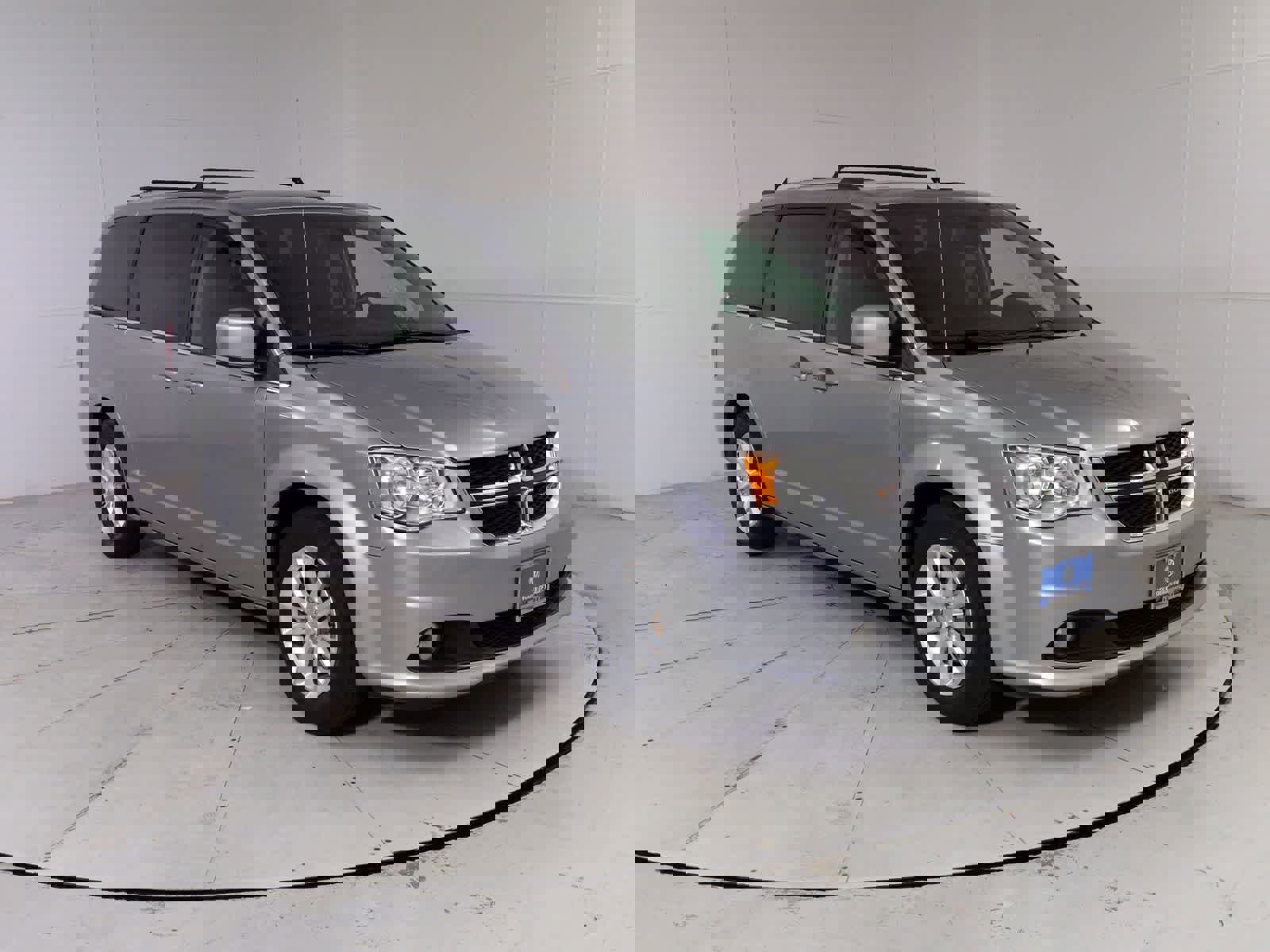 Used 2019 Dodge Grand Caravan SXT w/ Driver Convenience Group image 8