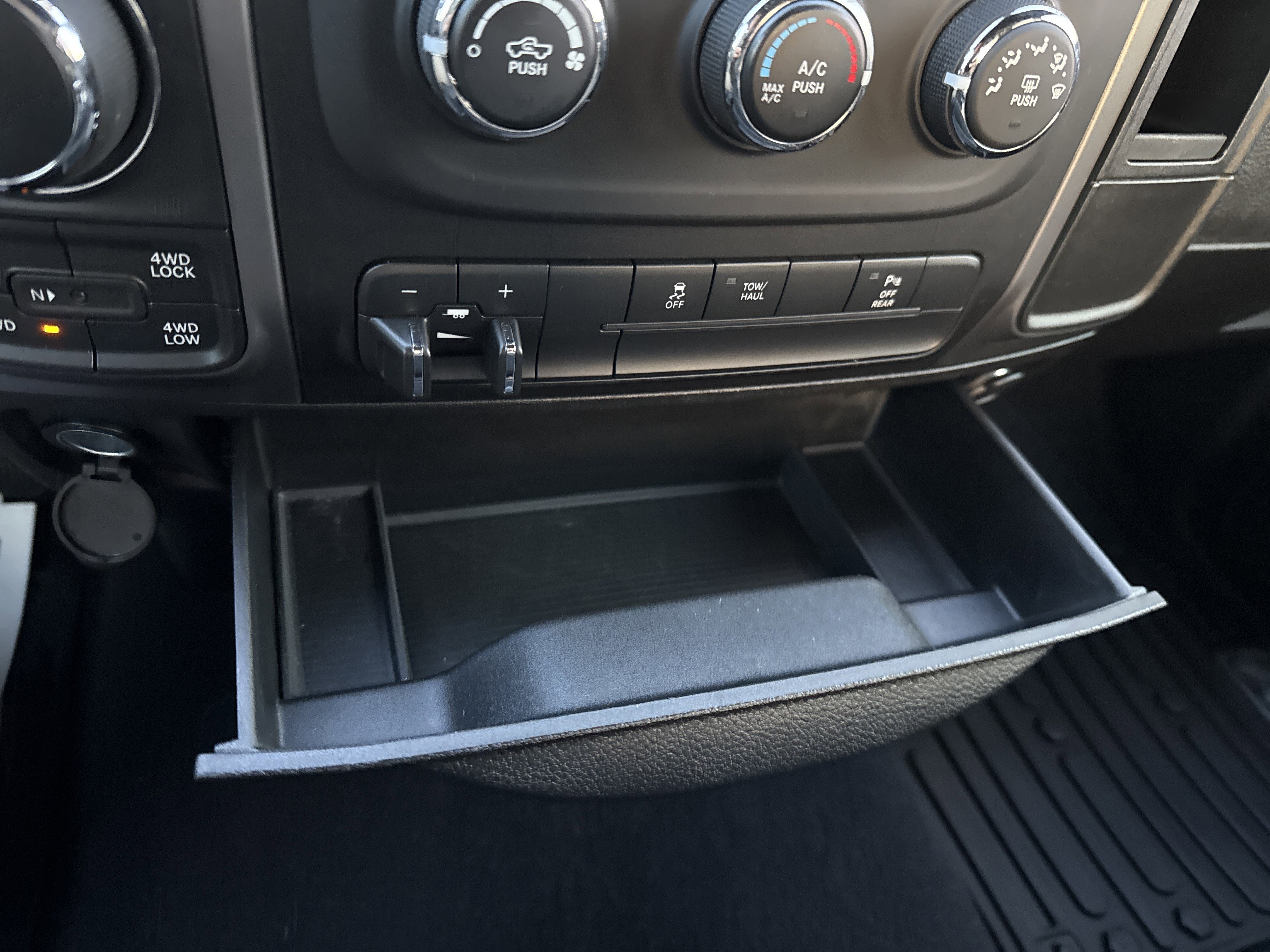 Used 2021 RAM 1500 Classic Warlock w/ Trailer & Traction Group image 30