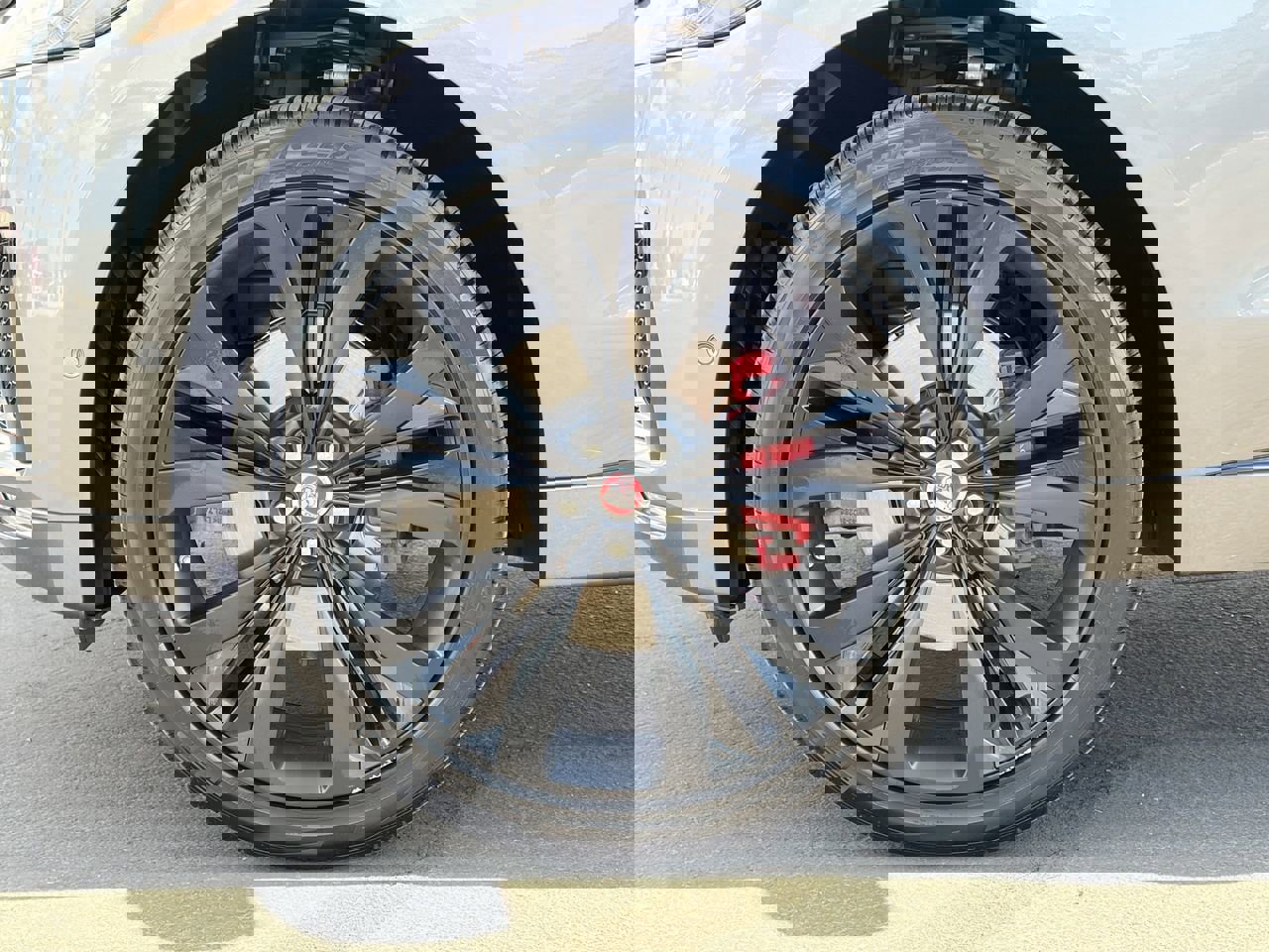 Used 2019 Jaguar F-PACE S image 8