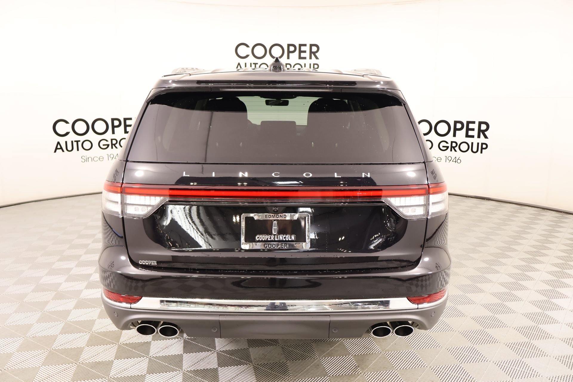 New 2026 Lincoln Aviator AWD image 23