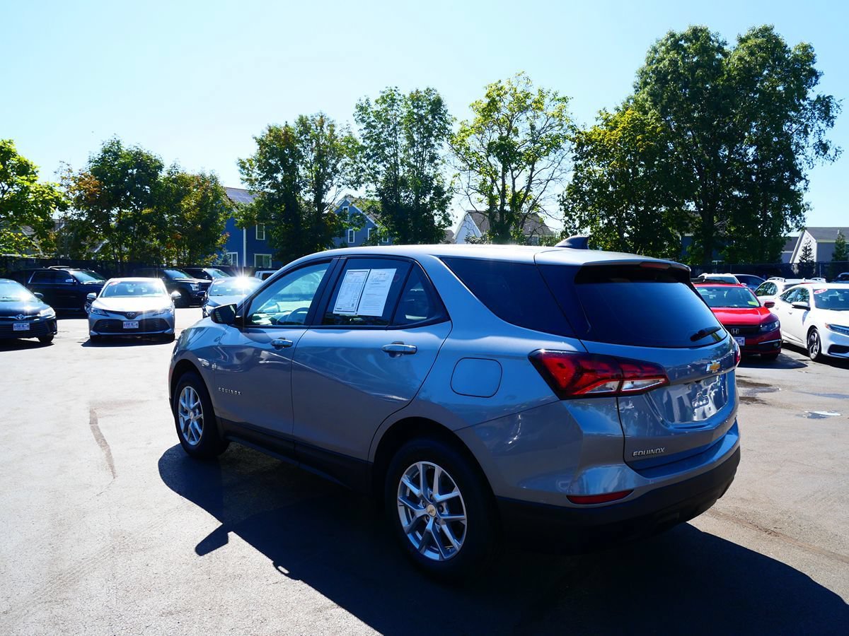 Used 2023 Chevrolet Equinox LS w/ LPO, Floor Liner Package AWD/4WD image 33