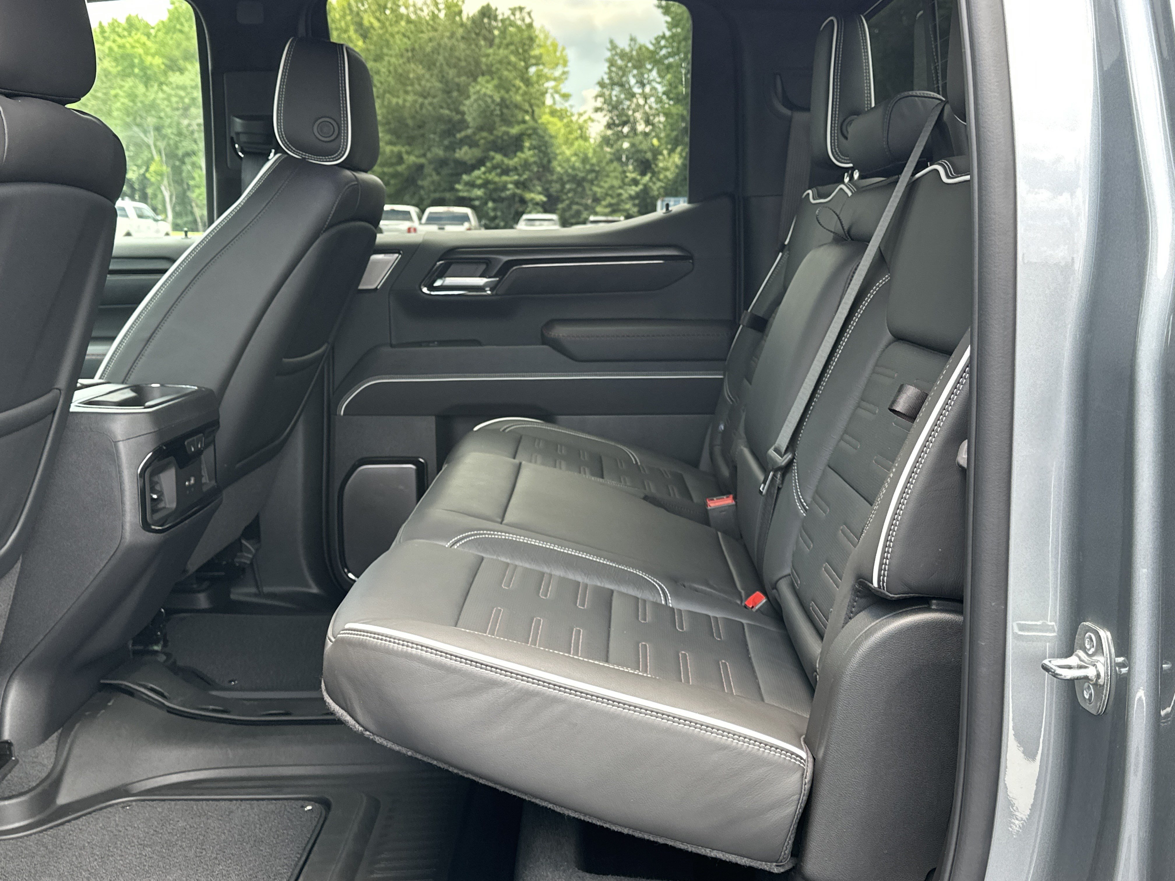 Used 2026 GMC Sierra 1500 AT4X AWD/4WD image 15