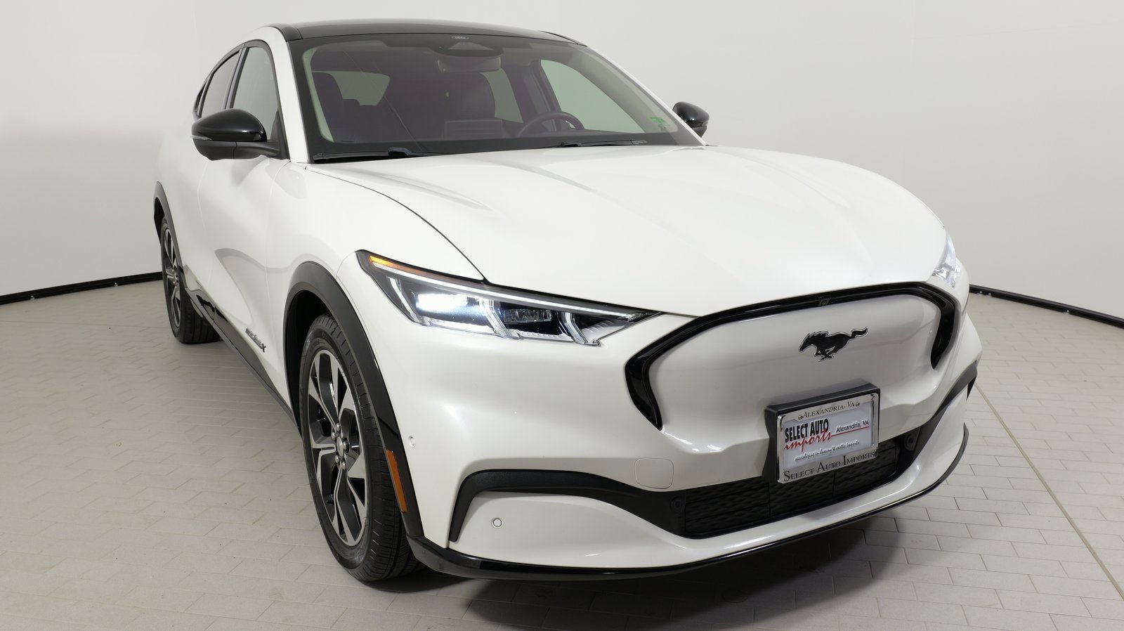 Used 2022 Ford Mustang Mach-E Premium image 6