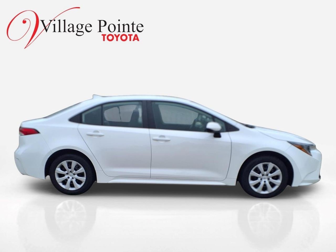 Used 2024 Toyota Corolla LE FWD image 6