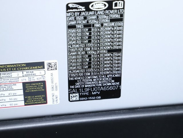 Certified 2026 Land Rover Range Rover Sport Dynamic SE AWD/4WD image 46