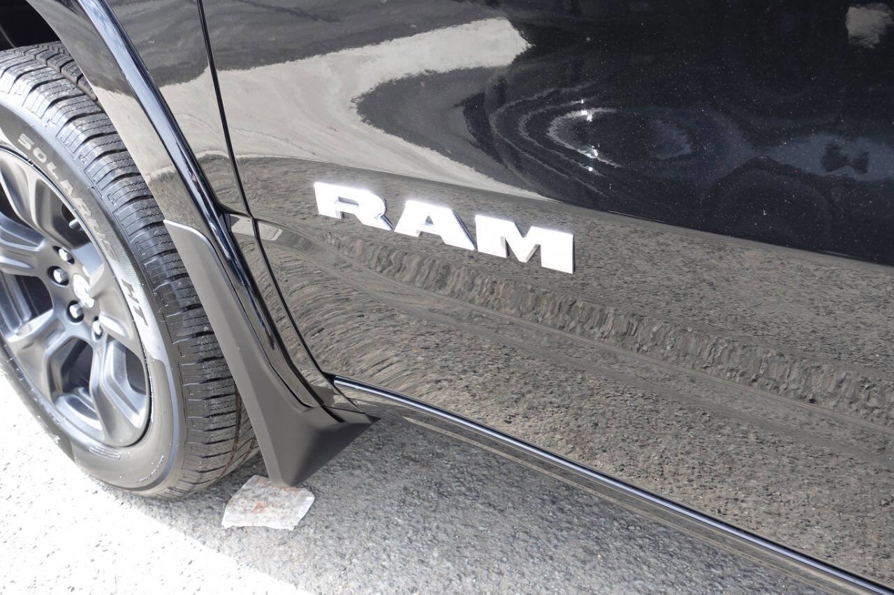 Used 2022 RAM 1500 Laramie AWD/4WD image 15