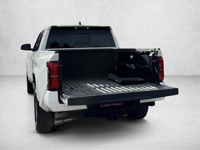 Certified 2025 Toyota Tacoma SR5 image 7