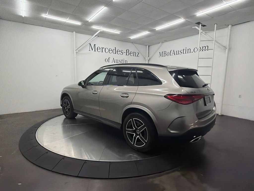 Used 2023 Mercedes-Benz GLC 300 4MATIC image 5