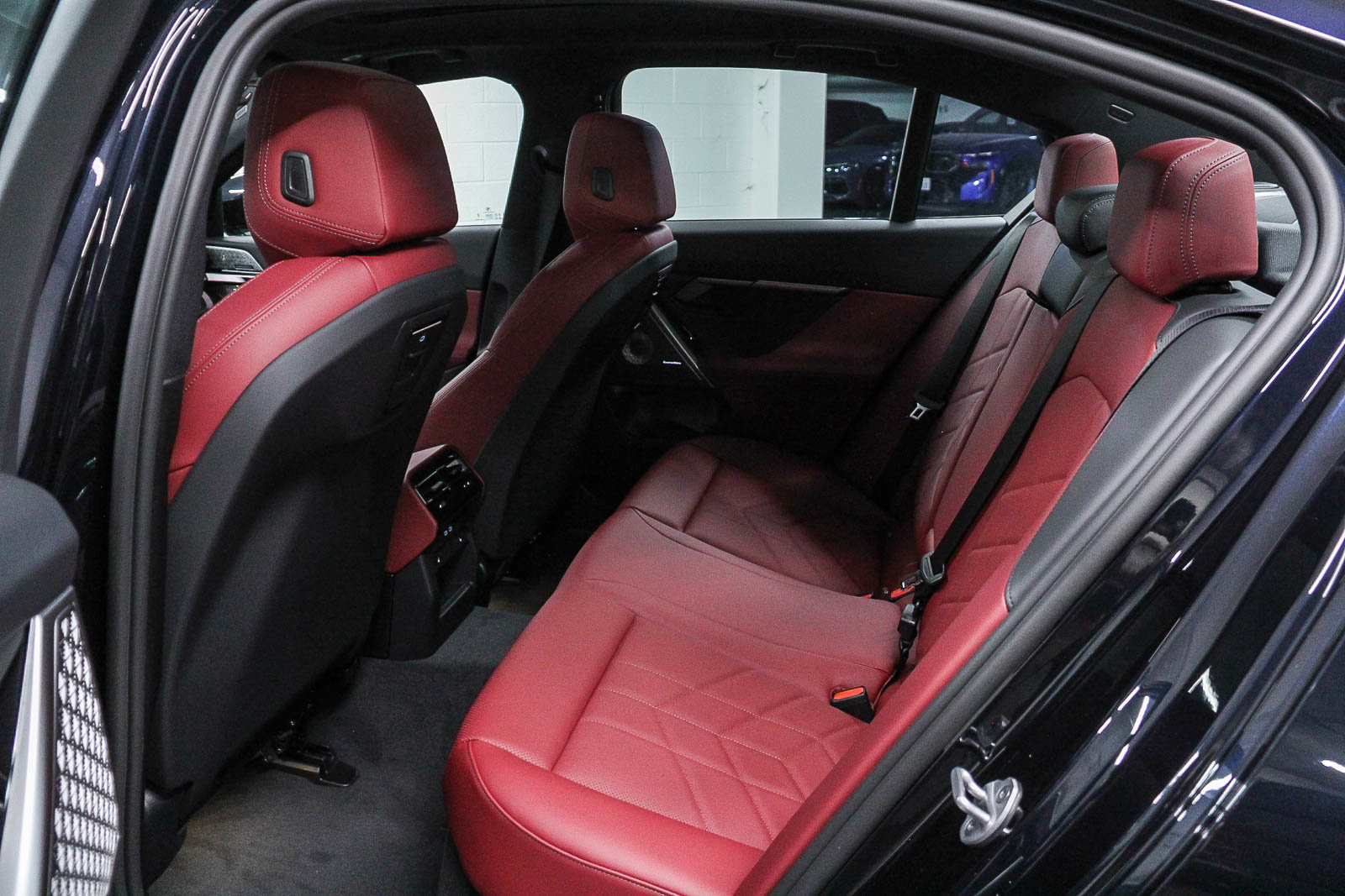 New 2026 BMW i5 eDrive40 w/ M Sport Package image 17