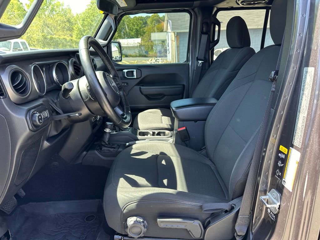 Used 2022 Jeep Gladiator Sport image 13