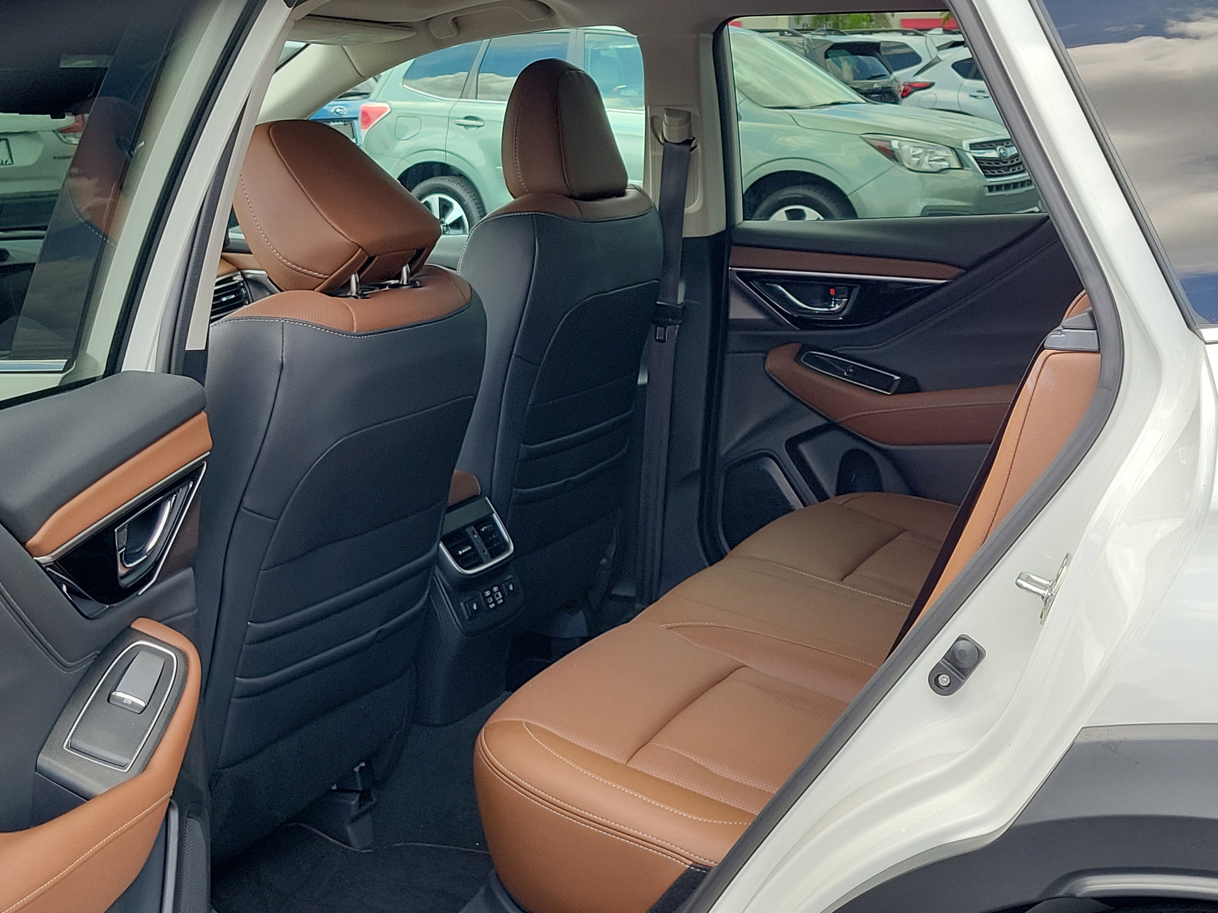 Certified 2023 Subaru Outback Touring AWD/4WD image 14