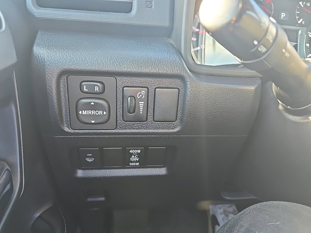 Used 2019 Toyota 4Runner SR5 AWD/4WD image 21