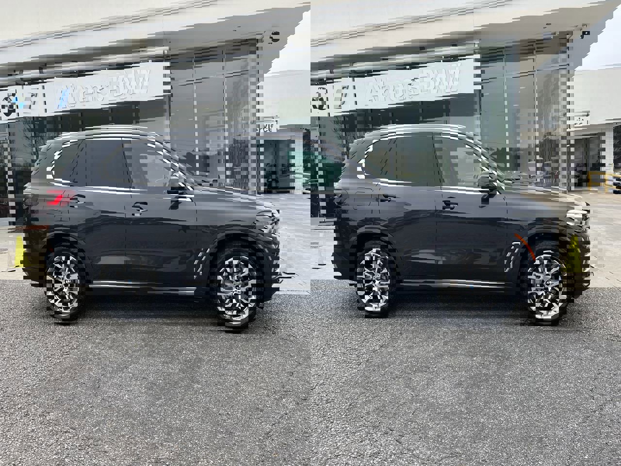 Certified 2023 BMW X5 xDrive40i w/ Premium Package image 9