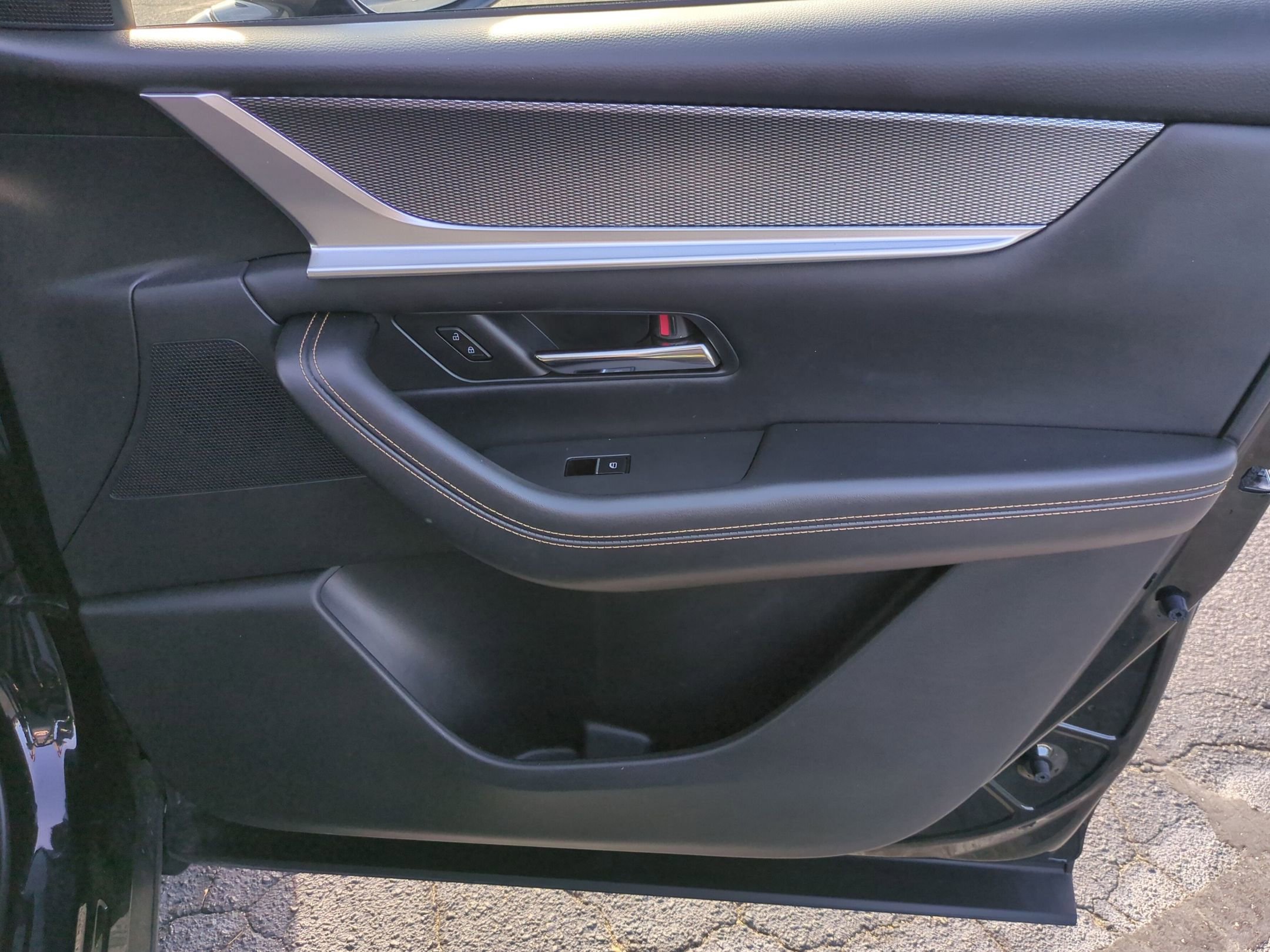 Certified 2024 MAZDA CX-90 Plug-In Hybrid w/ Preferred image 38