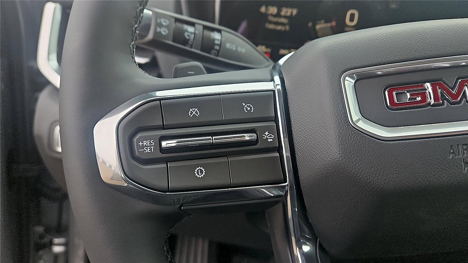 New 2026 GMC Terrain Elevation w/ Elevation Premium Package AWD/4WD image 13