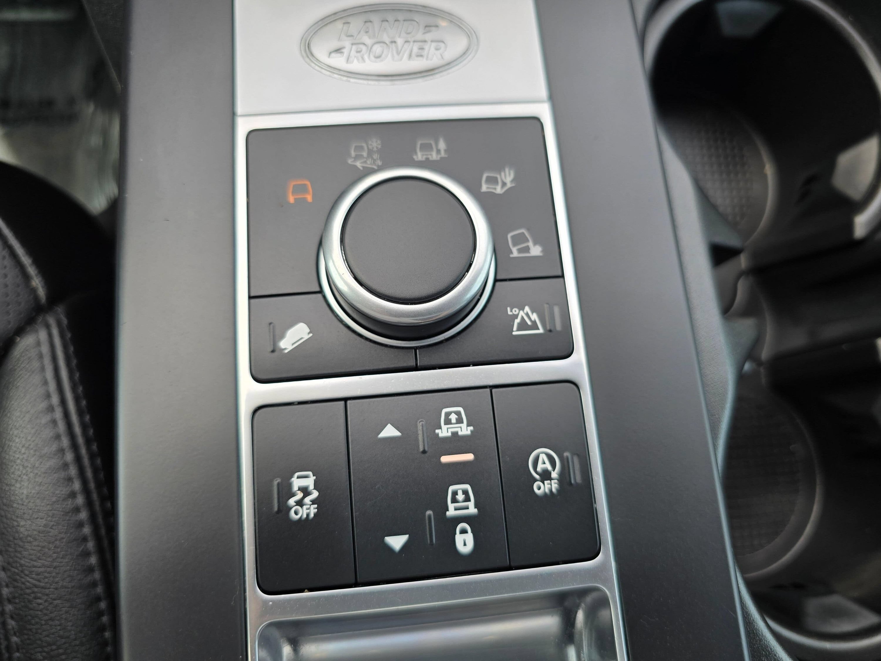 Used 2020 Land Rover Discovery Landmark AWD/4WD image 38