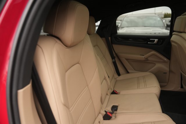 Used 2021 Porsche Cayenne Coupe image 17