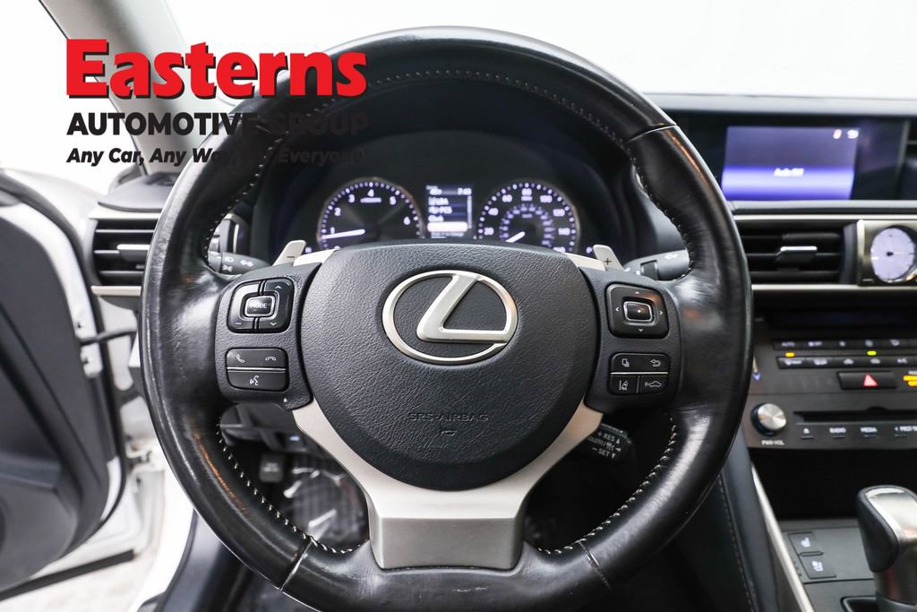 Used 2018 Lexus IS 300 AWD w/ Comfort Package image 10