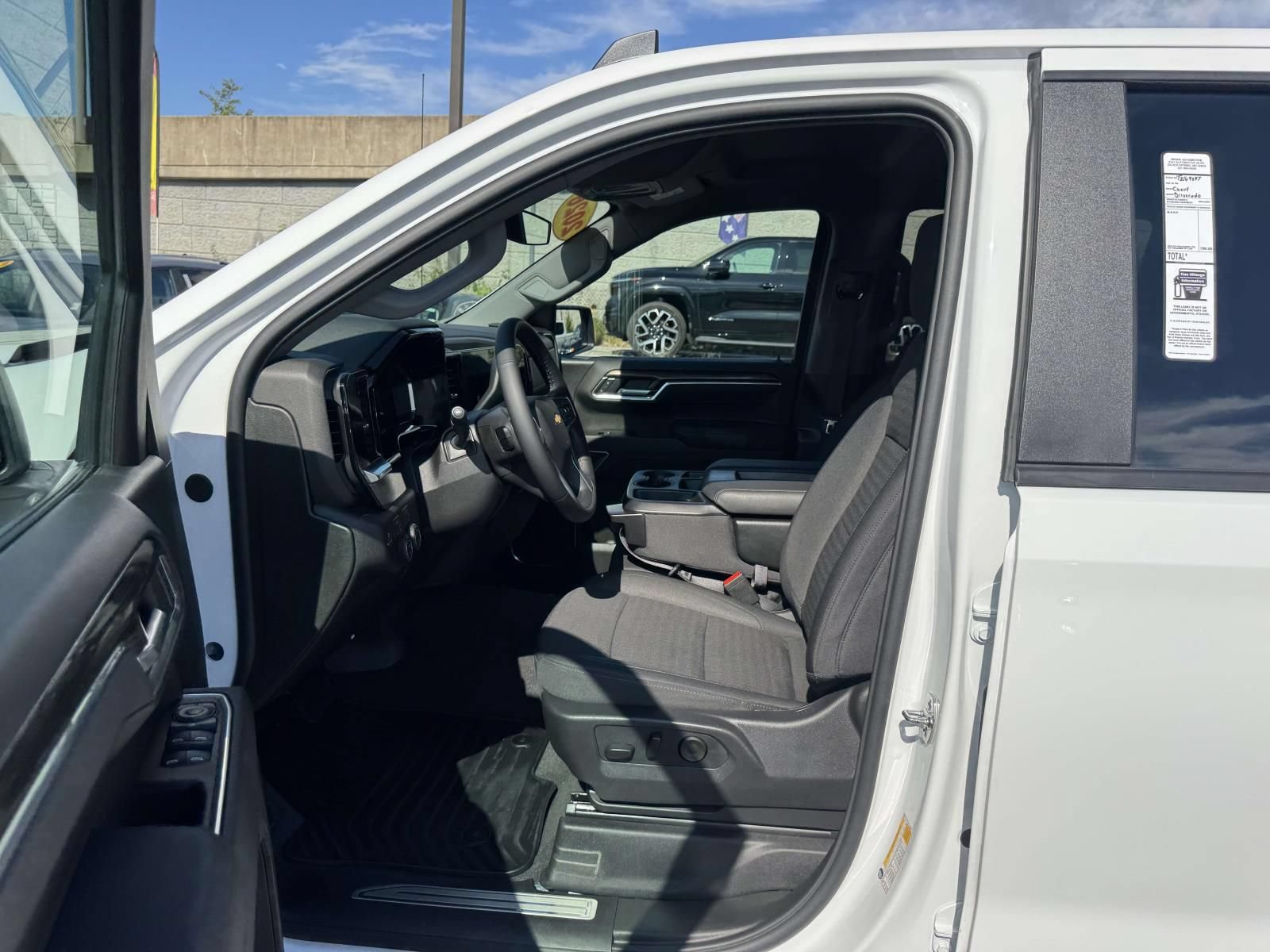 Used 2026 Chevrolet Silverado 1500 LT AWD/4WD image 26