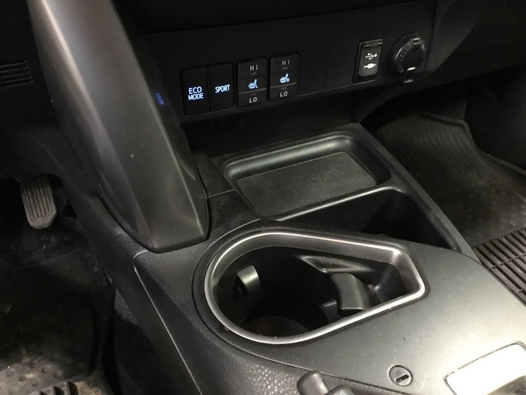 Used 2018 Toyota RAV4 XLE w/ Plus Extra Value Package AWD/4WD image 27