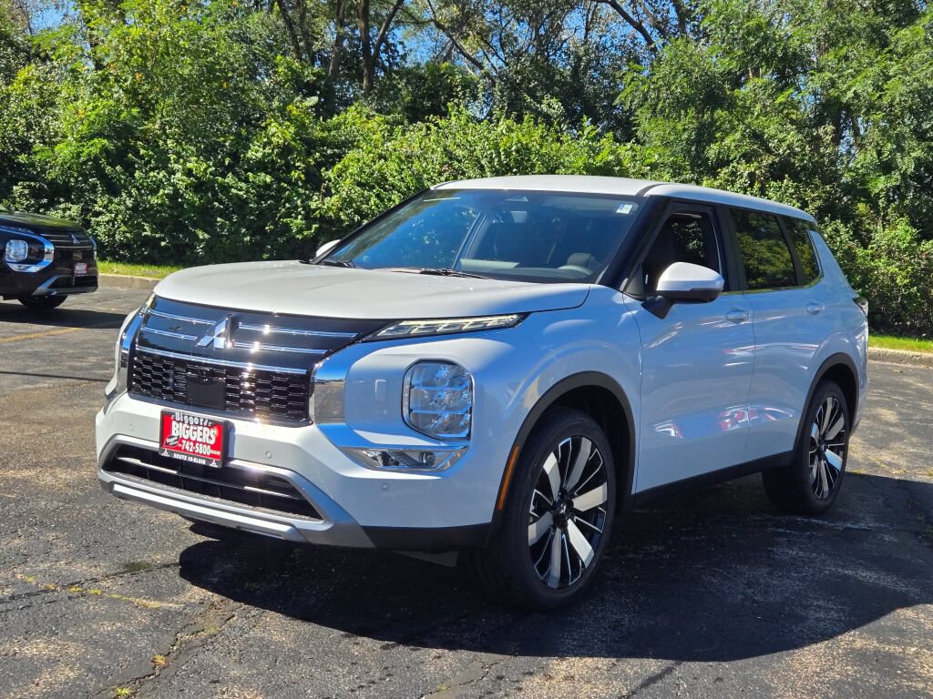 New 2026 Mitsubishi Outlander SE AWD/4WD image 3