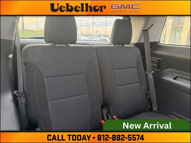 Used 2021 GMC Acadia SLE w/ Driver Convenience Package image 8