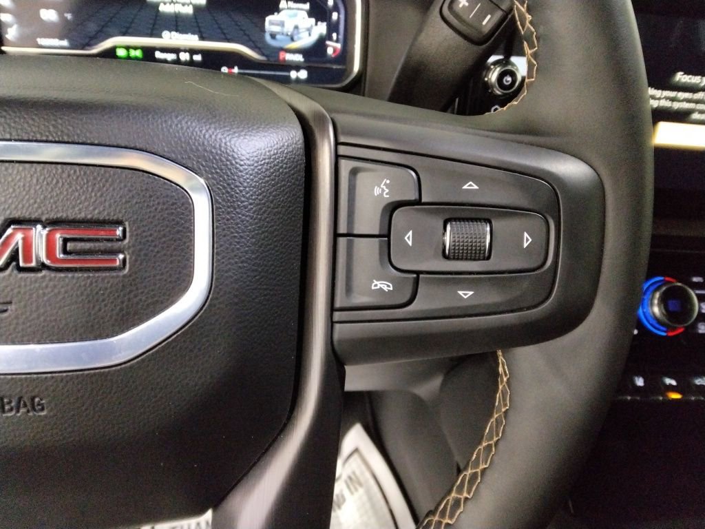 Used 2025 GMC Sierra 2500 AT4 w/ AT4 Premium Plus Package image 13