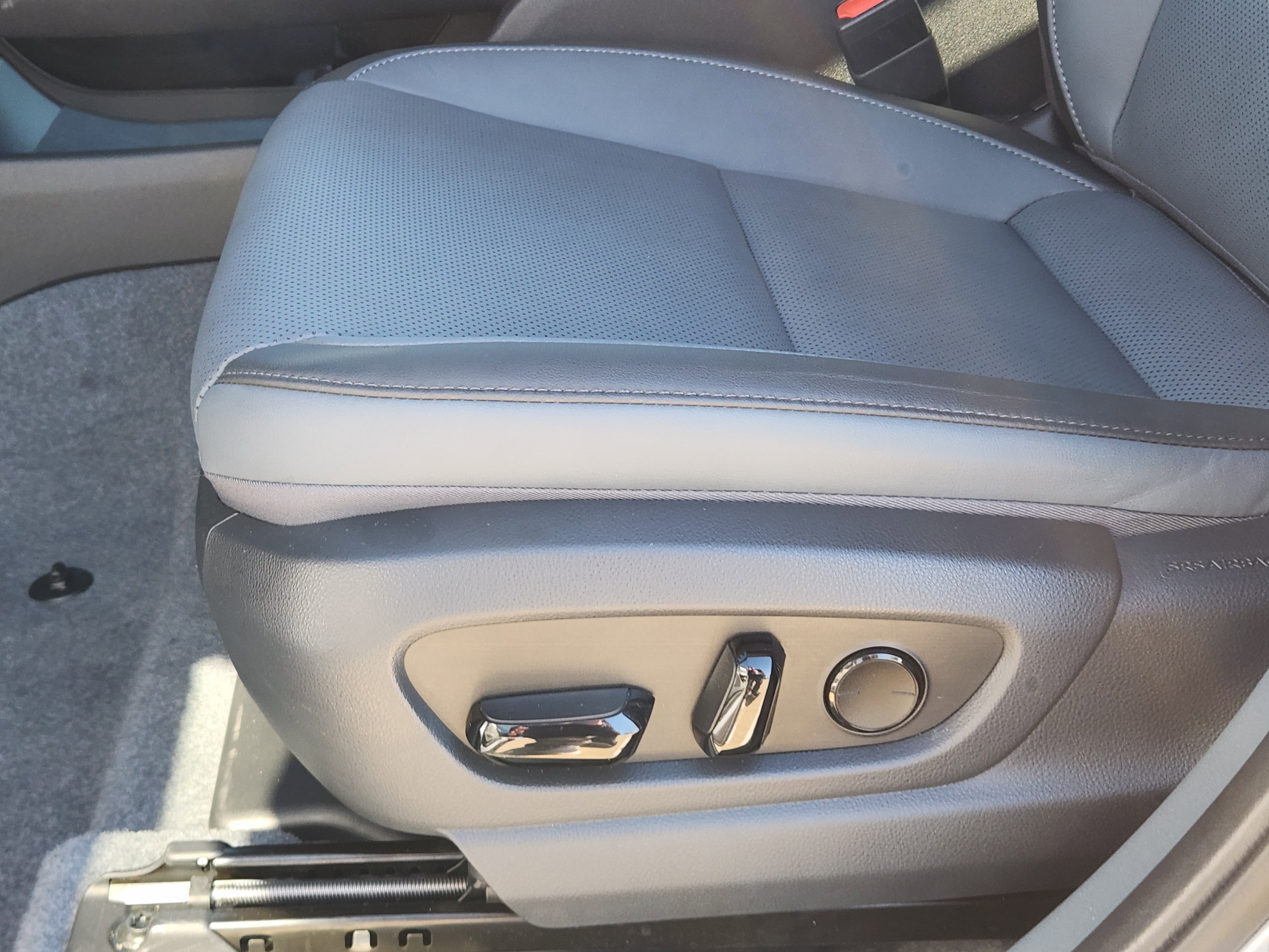 Used 2024 Lexus RZ 450e Premium image 29