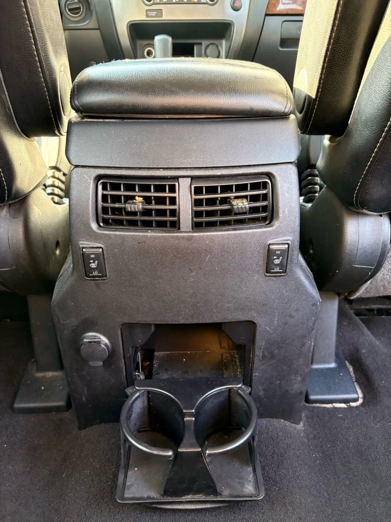 Used 2015 Nissan Armada Platinum w/ 2nd Row Captain Seat Package RWD image 26