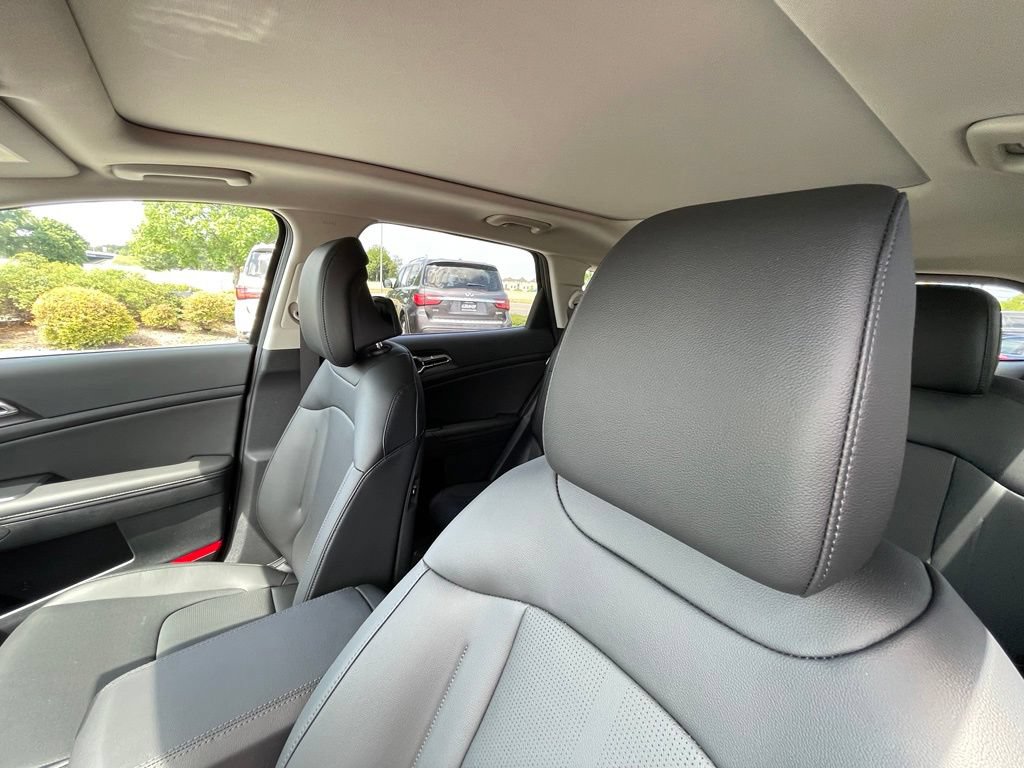New 2026 Kia Sportage EX w/ EX Panorama Roof Package FWD image 23