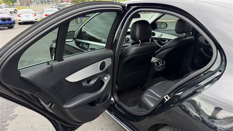 Used 2015 Mercedes-Benz C 300 Sedan image 40